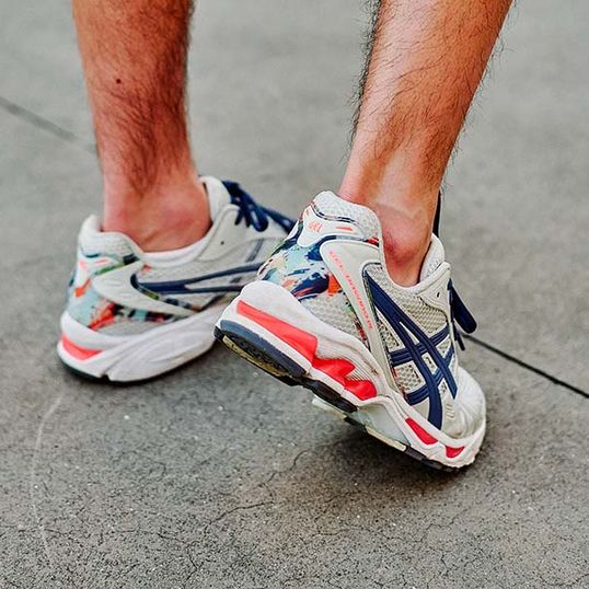 COS - Gel-Kayano 14