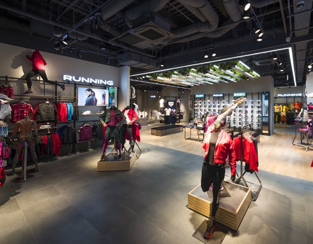 Asics公式 Asics Harajuku Flagship アシックス