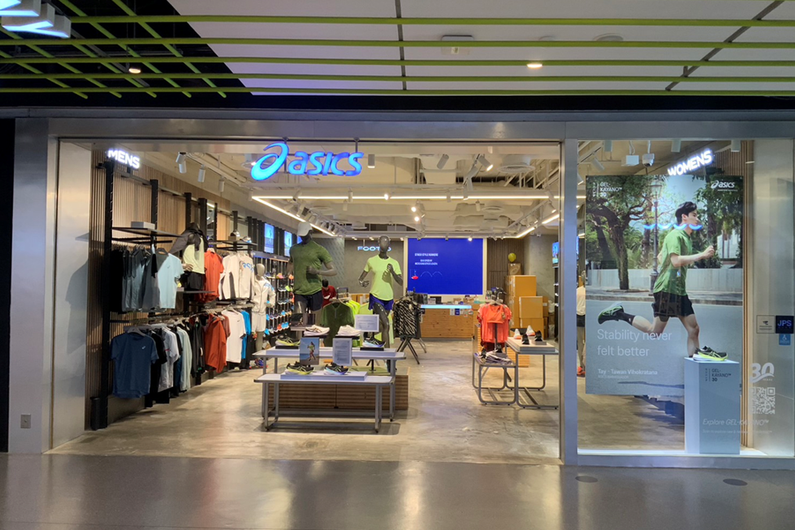 The hotsell asics store