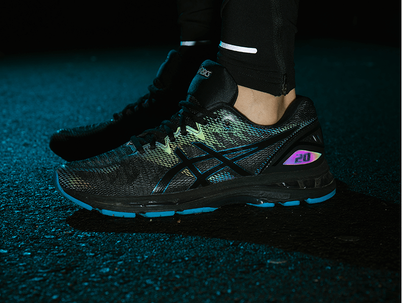 collezione asics lite-show