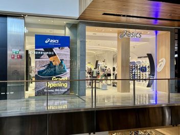 Asics store near me delivery best sale