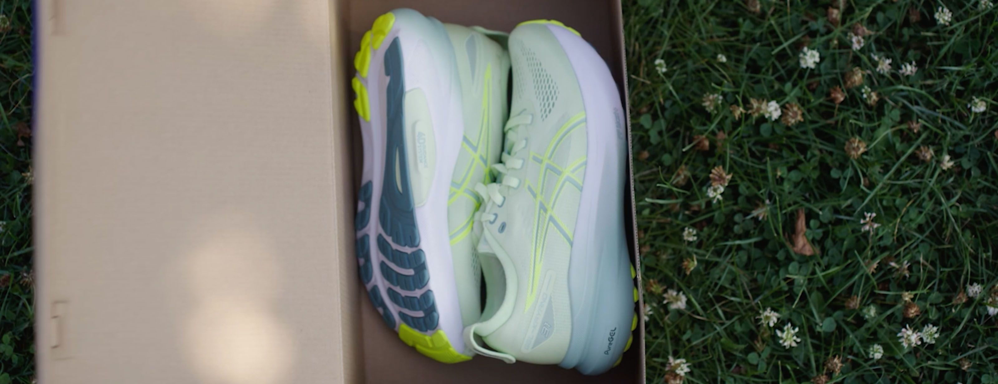 Unboxing of the Kayano™ 31