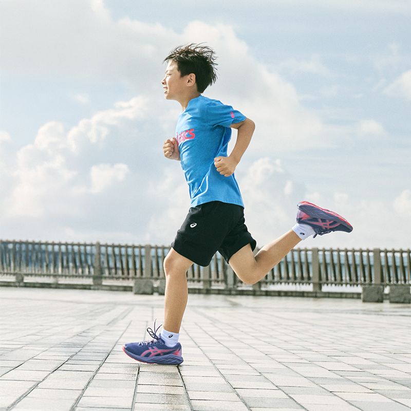 ASICS_SS25_Kids_ShopBoysShoes_Desktop_800x800