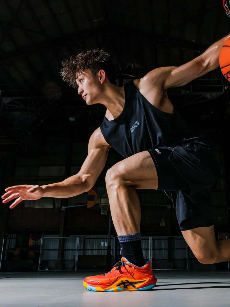 加藤嵩都 & UNPRE ARS LOW 3 LOOKBOOK