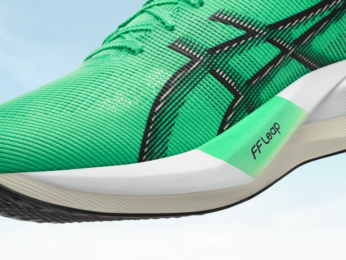 前方向への推進力