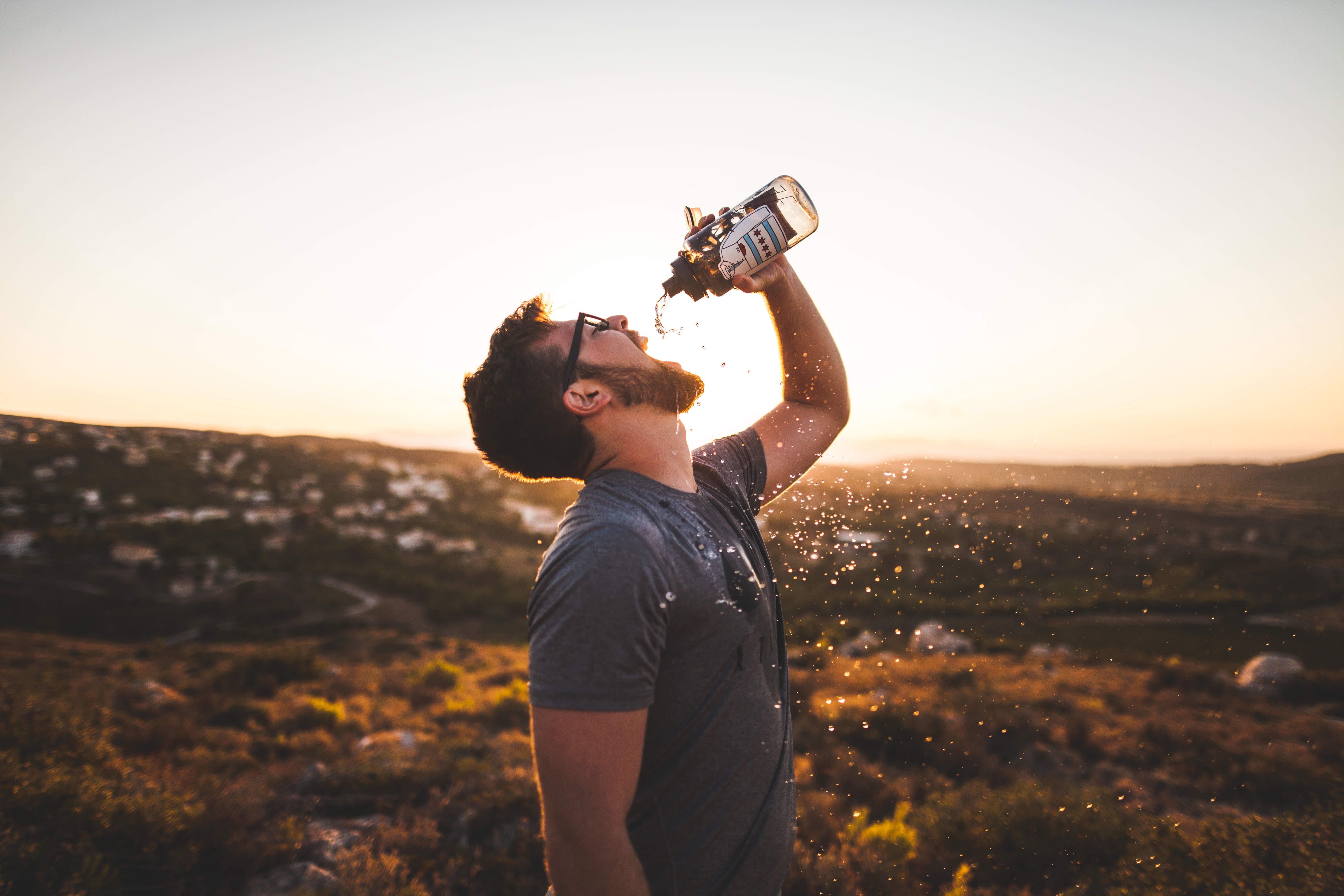 drink water while running in heat