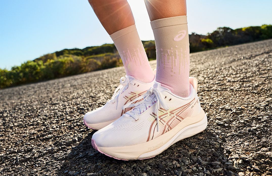Kayano 33 running shoes