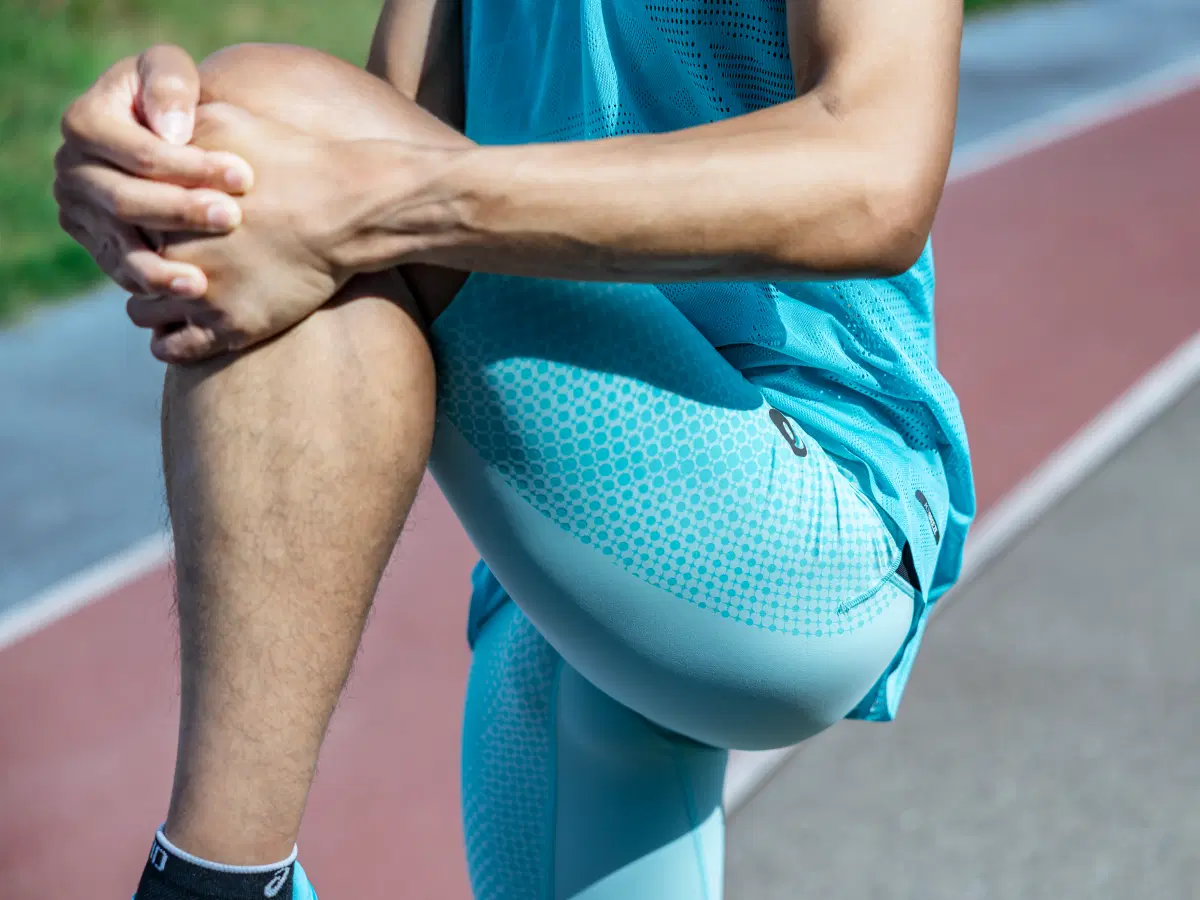 MOTION MUSCLE SUPPORT SPEED POCKET TIGHT 着用イメージ