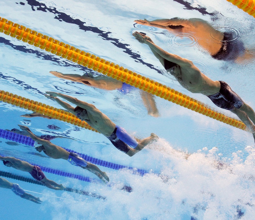 速く泳ぐには「水平姿勢」を徹底すべし！競泳水着の開発者が語るトップ