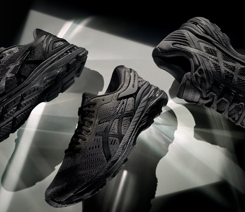 asics black and white running shoes