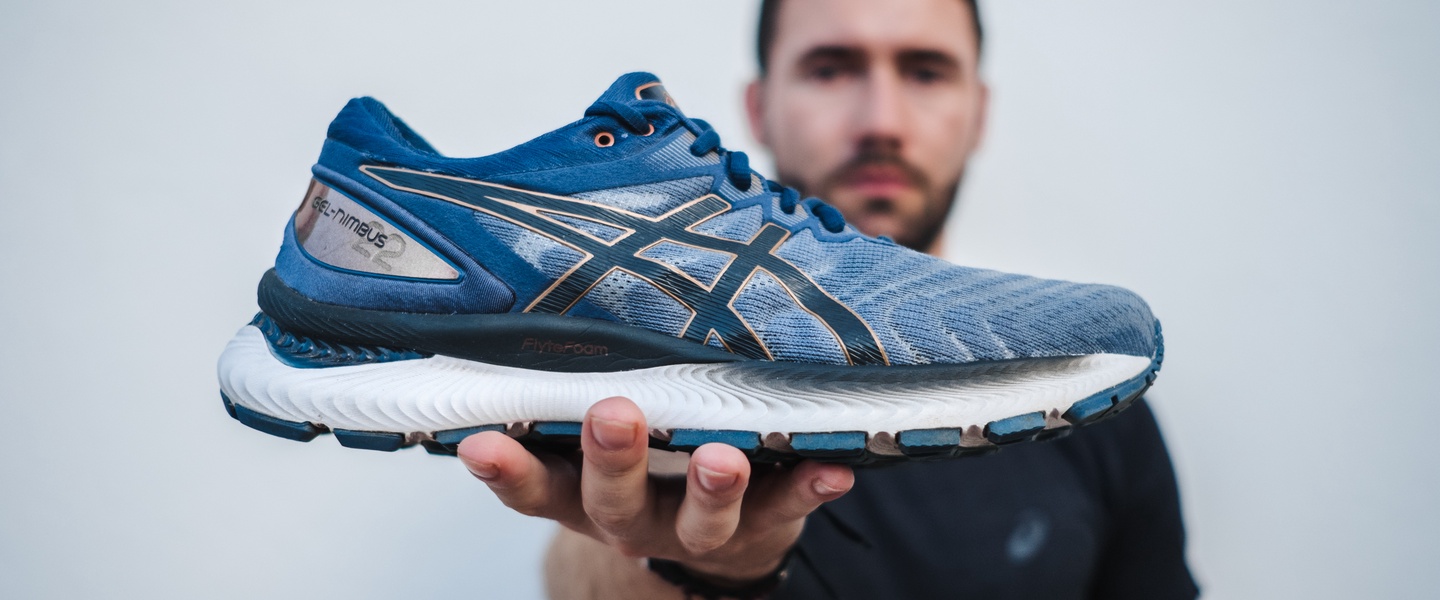 asics cushioned running shoes review