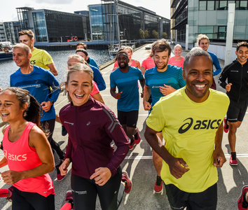 ASICS Frontrunner La Community ASICS FrontRunner Ricerca ASICS Frontrunner La Community ASICS FrontRunner Ricerca