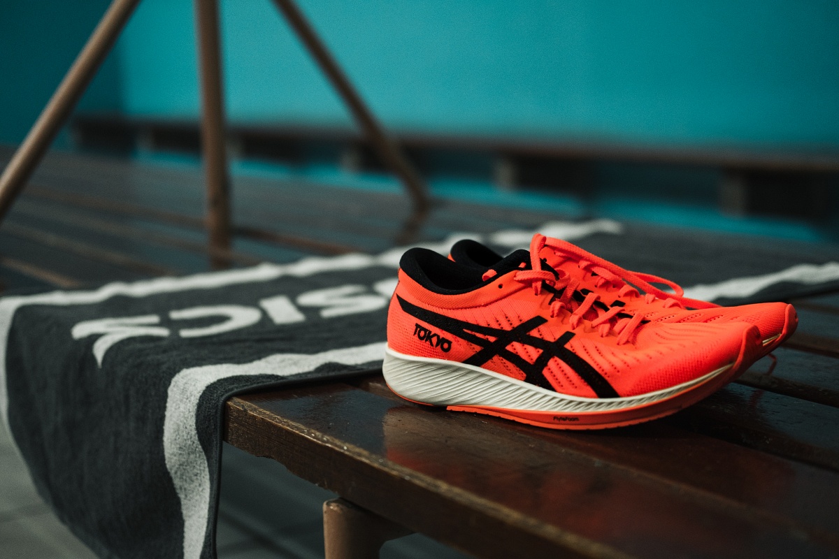 Asics best sale metaracer m