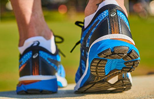 best asics running shoes for overpronation