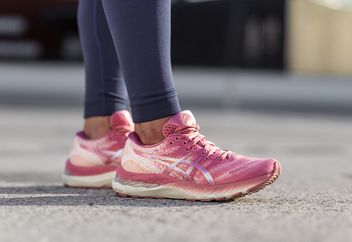 gel nimbus 23 pink