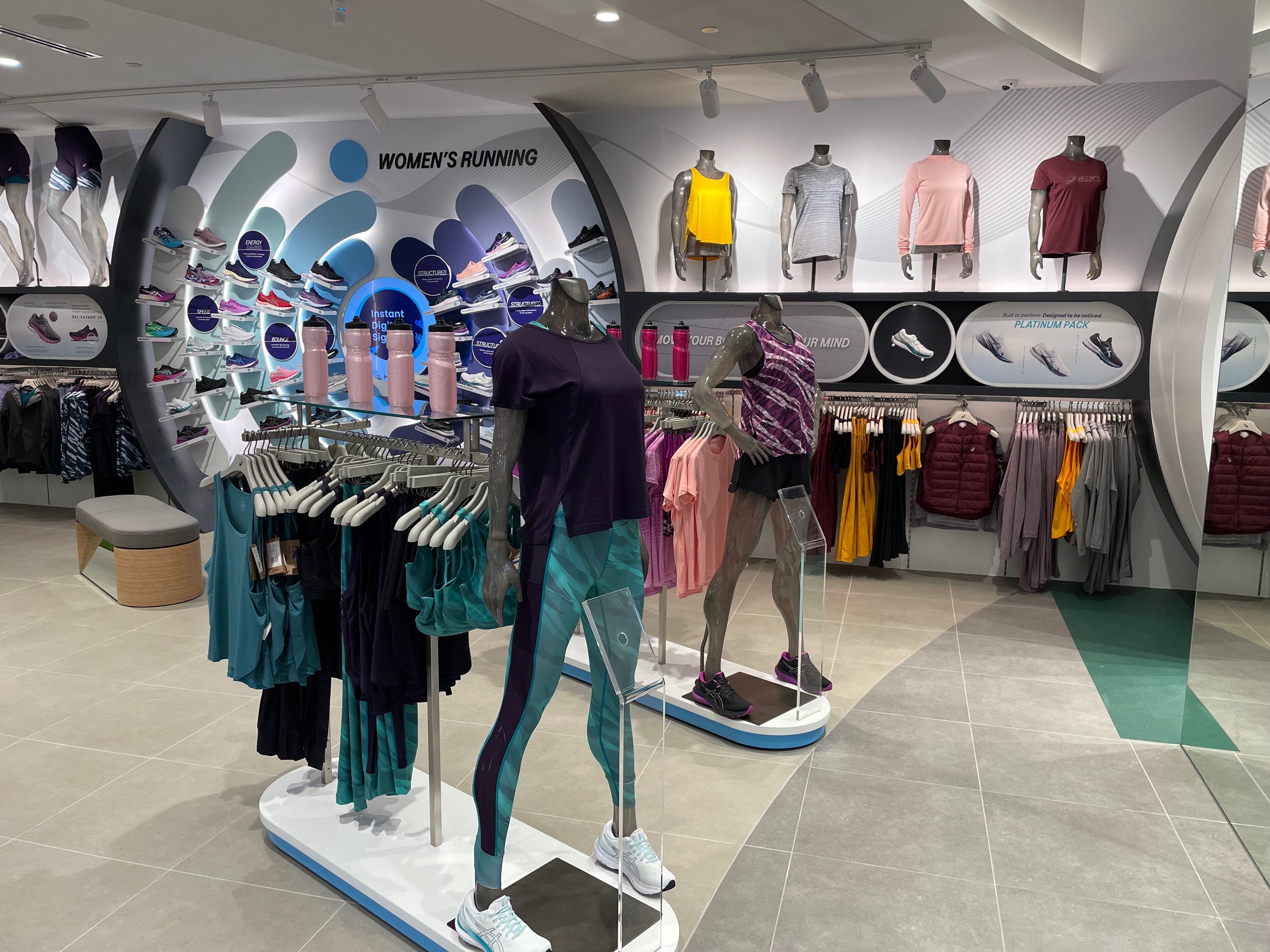 asics-carindale-retail-store