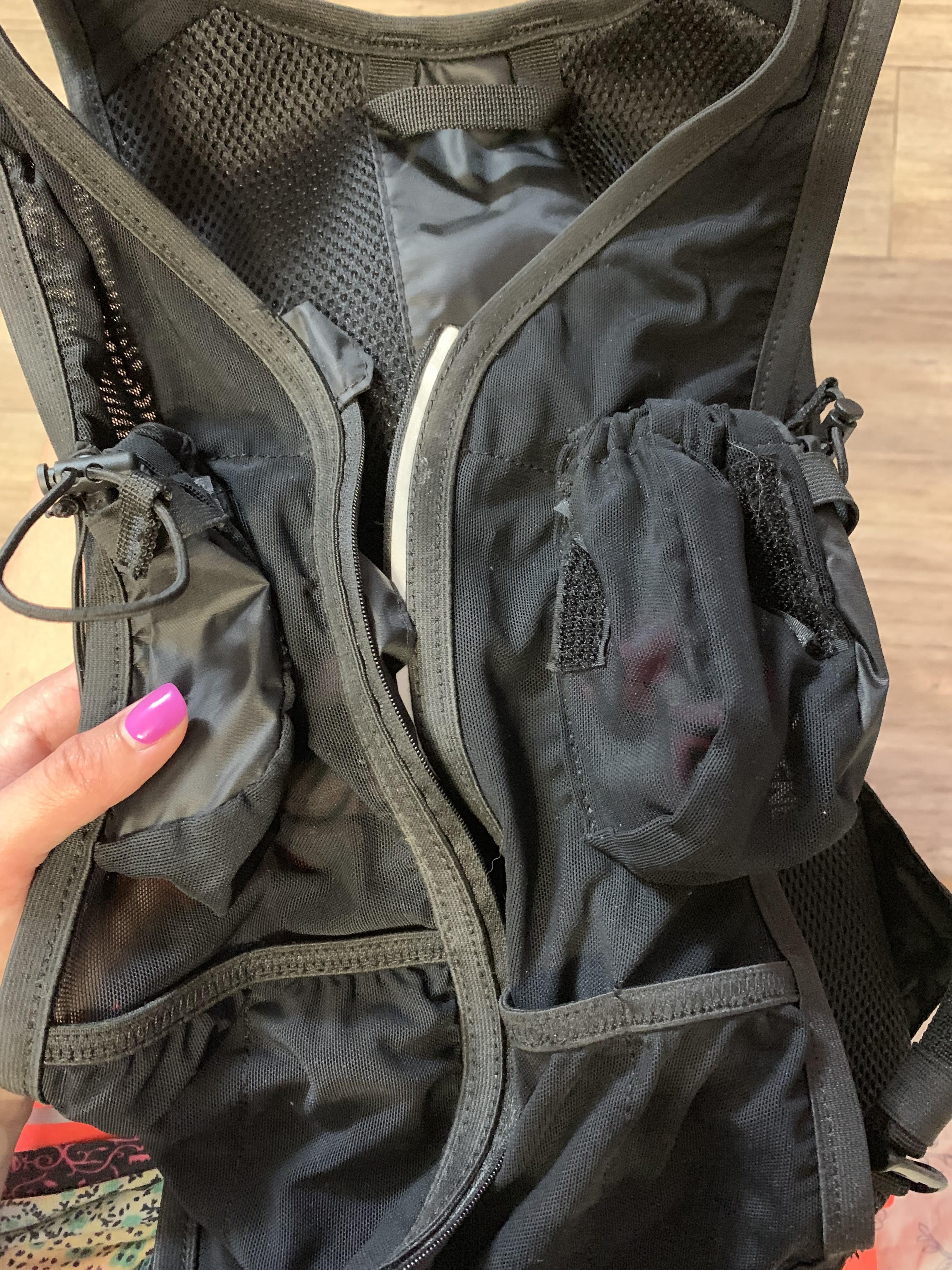 asics hydration vest