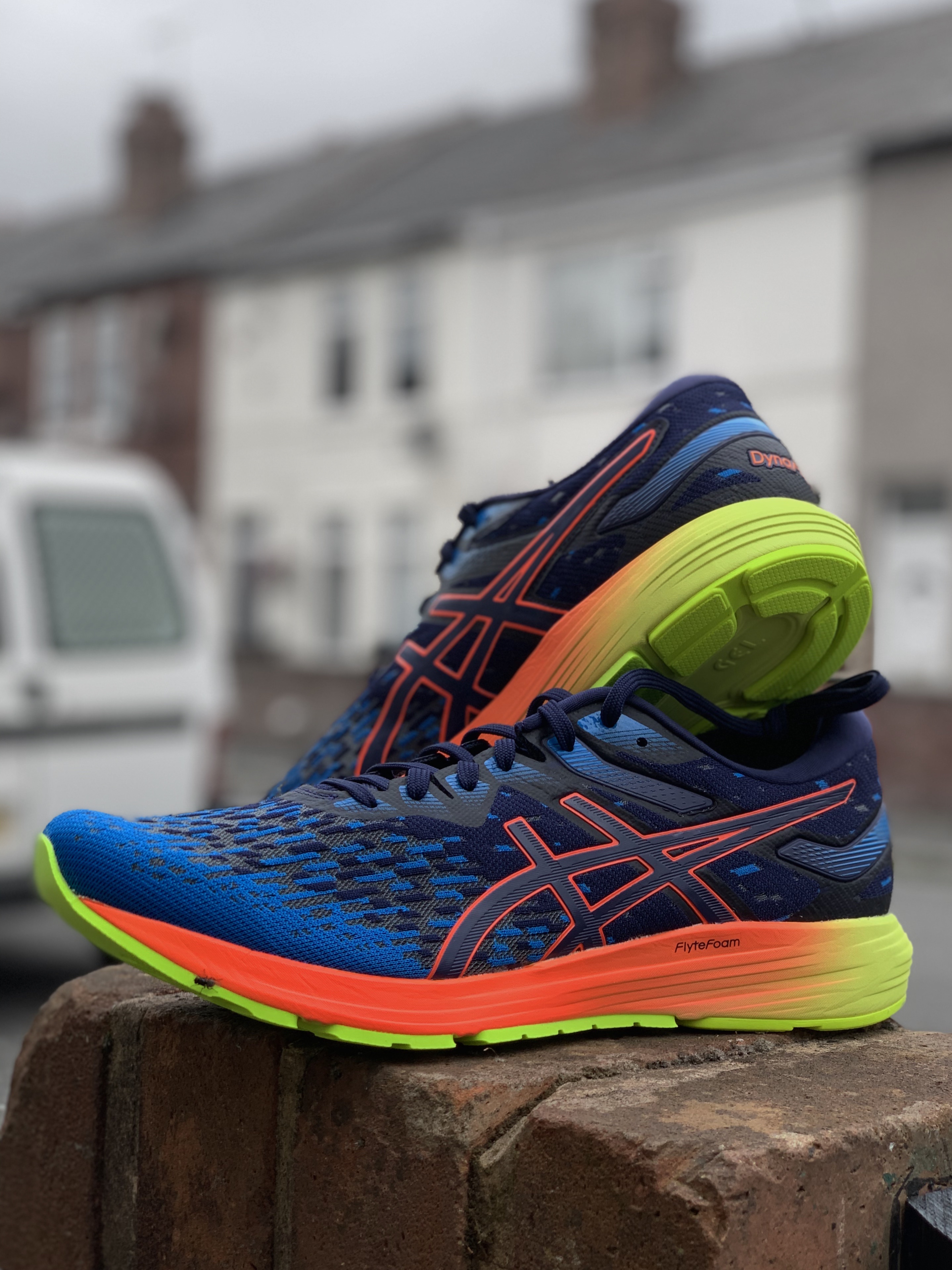 asics dynaflyte running shoes review