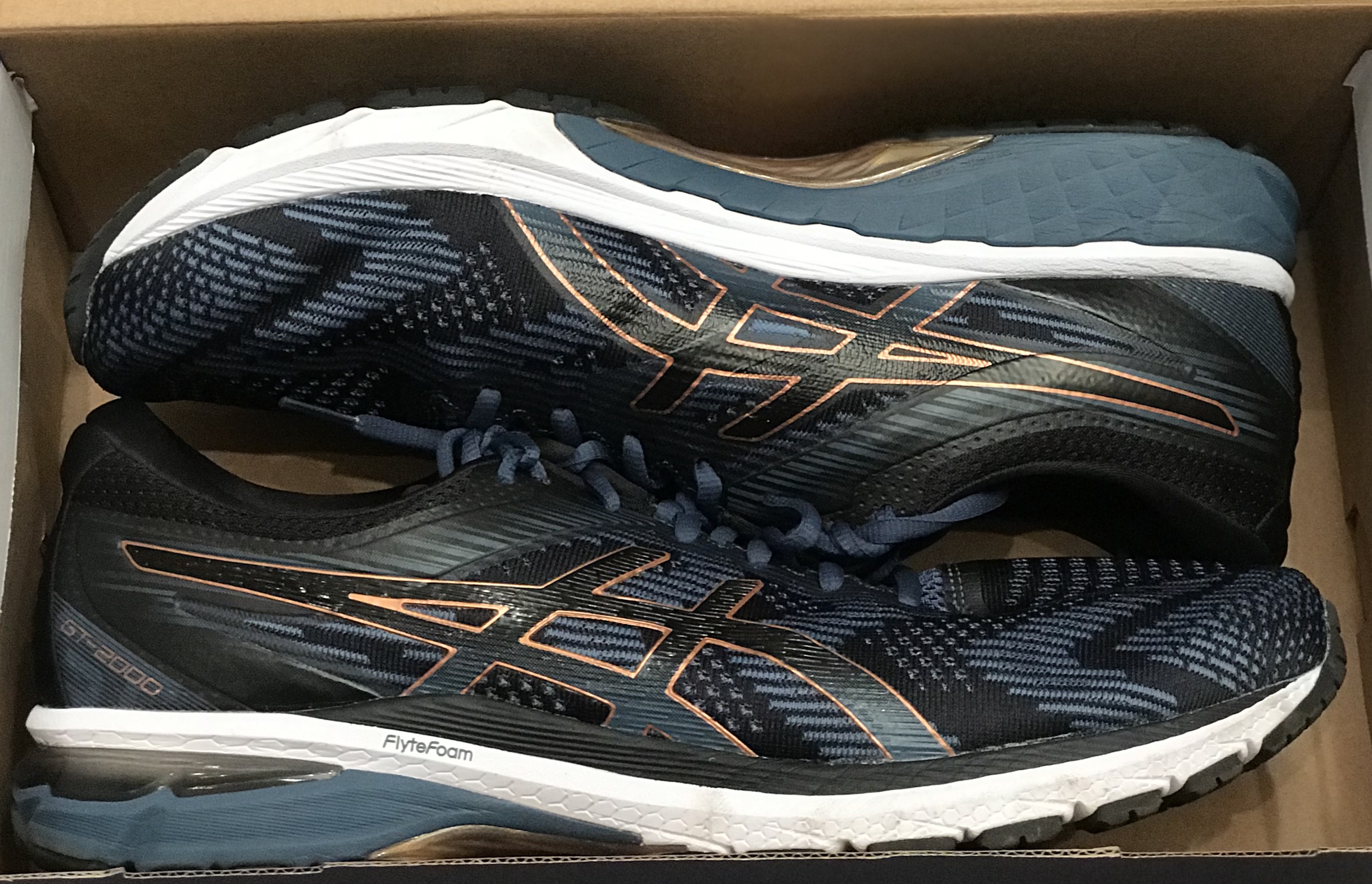 catch of the day asics gt 2000
