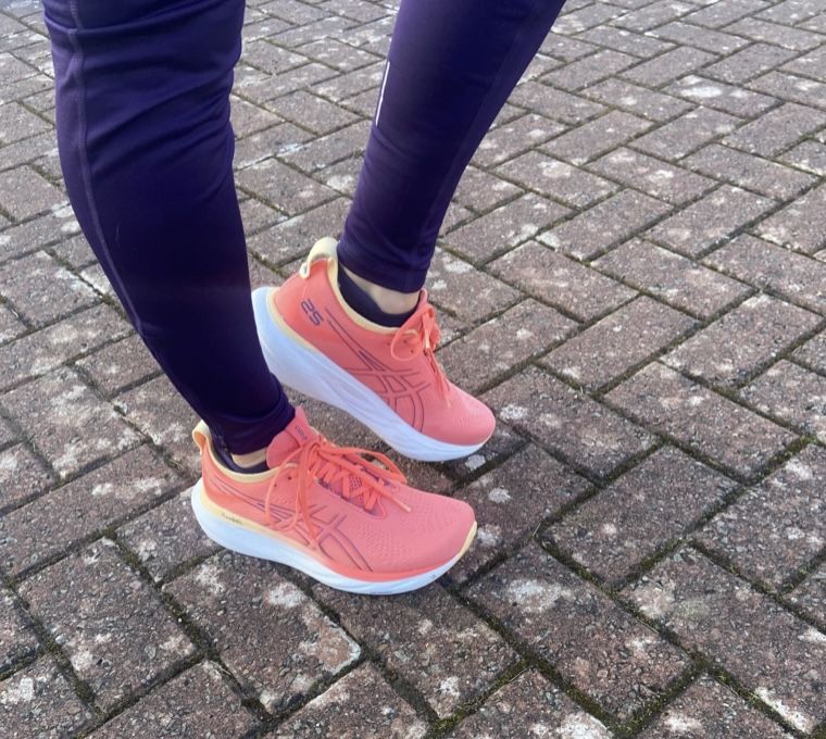 ASICS FrontRunner Nothing feels better than running in the GELNIMBUS