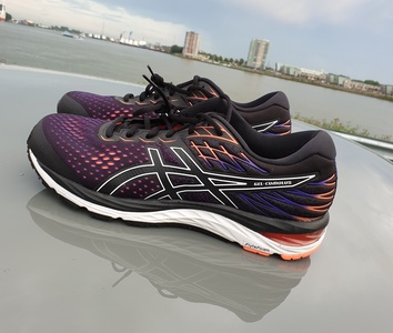 verschil asics cumulus en nimbus