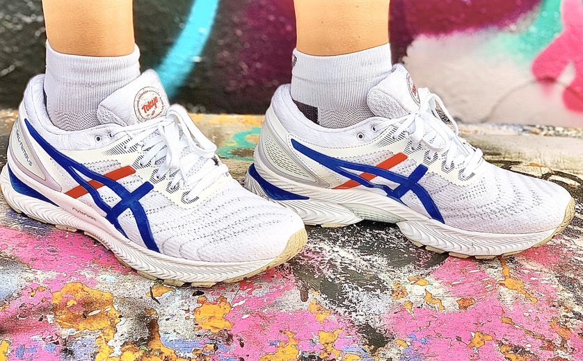 Der Asics Gel Nimbus 22 im Retro Look Tokyo