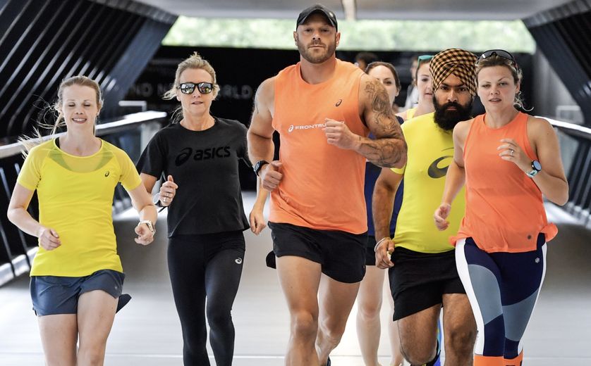 ASICS FrontRunner How to Look Like an Athlete